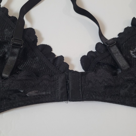 Yandy 2-Piece Black Bra and Thong Zip Panty Sexy Lace Lingerie Set Size L / XL - Picture 11 of 13